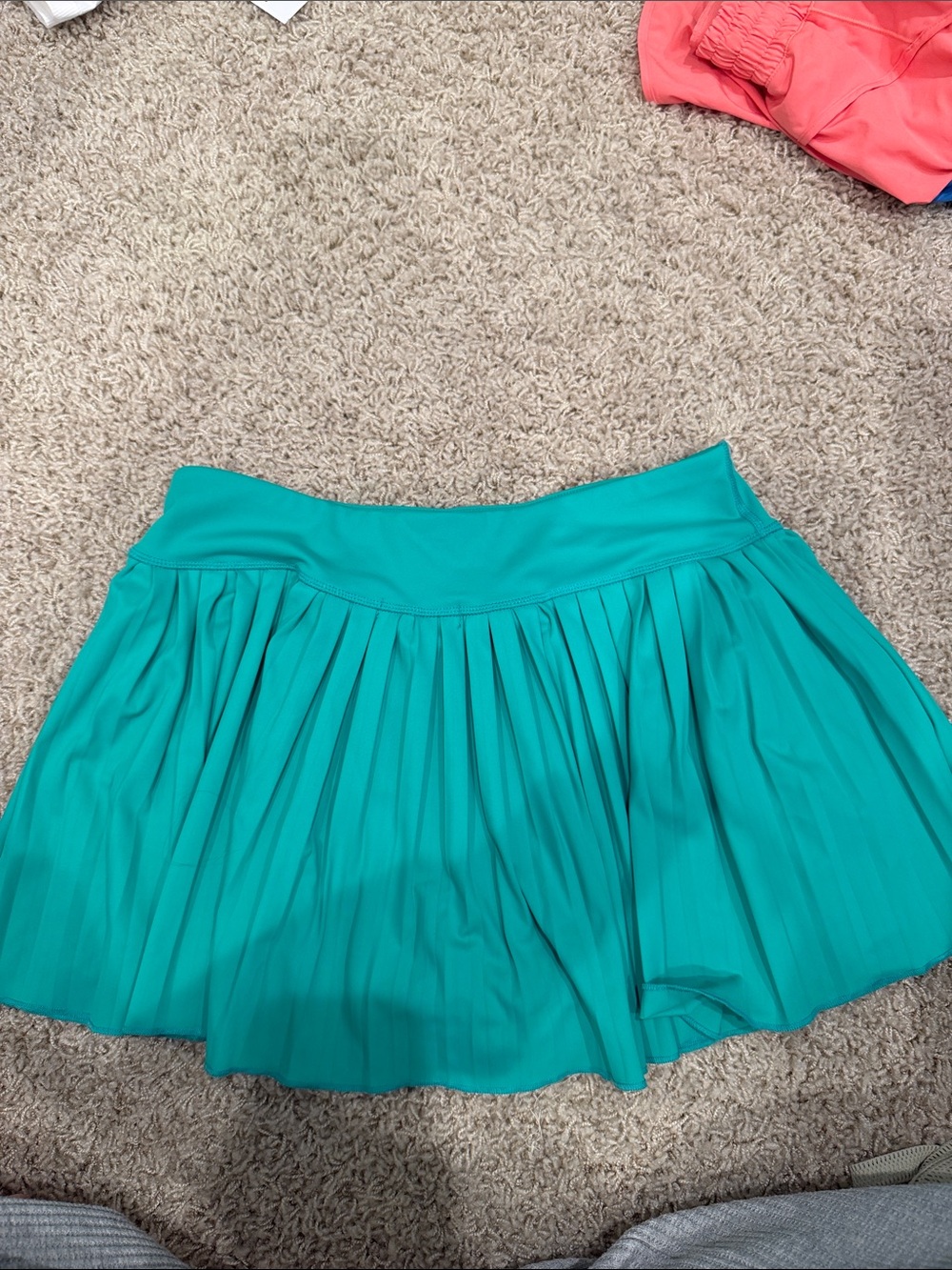 Emerald green athletic skirt! Size Medium!!